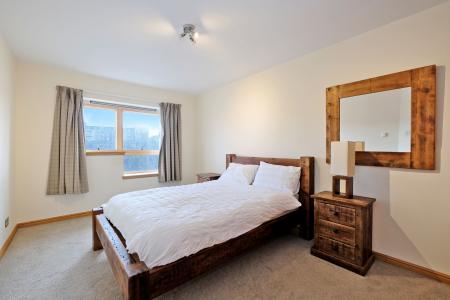 3 bedroom Flat for sale in 160 Polmuir Road, The City Centre, Aberdeen, AB11