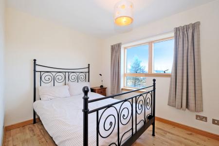 3 bedroom Flat for sale in 160 Polmuir Road, The City Centre, Aberdeen, AB11
