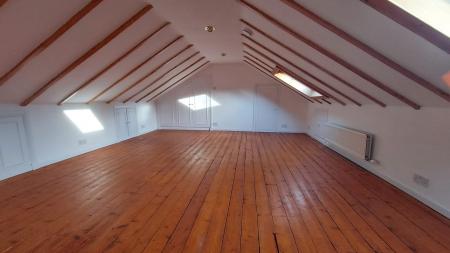 3 bedroom Duplex to let in Albury Place, Ferryhill, Aberdeen, AB11