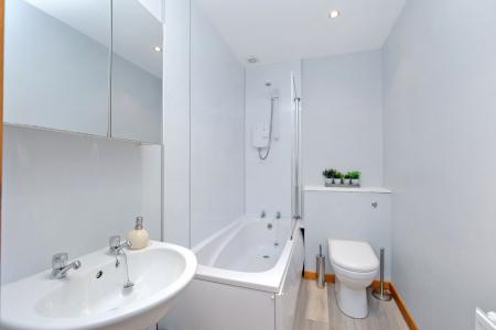 1 bedroom Flat for sale in 404 King Street, Aberdeen, AB24