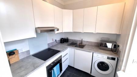 1 bedroom Flat to let in Crown Street, The City Centre, Aberdeen, AB11