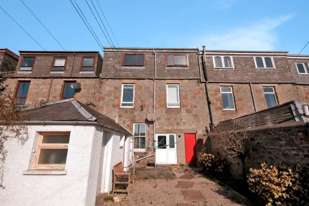 2 bedroom Flat for sale in Great Western Road, Aberdeen, AB10