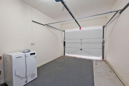 2 bedroom Flat for sale in East Park, Banchory, AB31