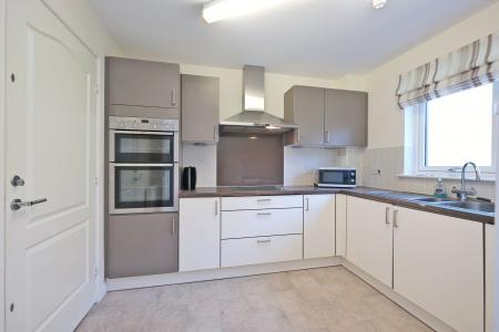 2 bedroom Flat for sale in East Park, Banchory, AB31