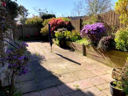 2 bedroom Flat to let in Kirk Brae, Cults, Aberdeen, AB15