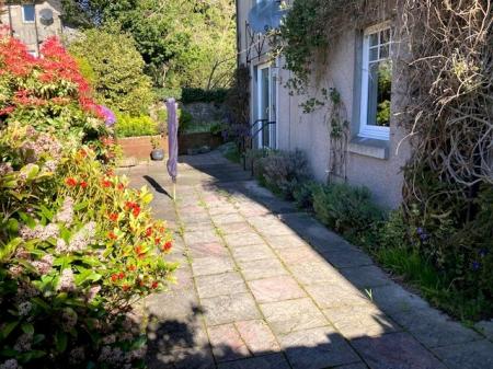 2 bedroom Flat to let in Kirk Brae, Cults, Aberdeen, AB15
