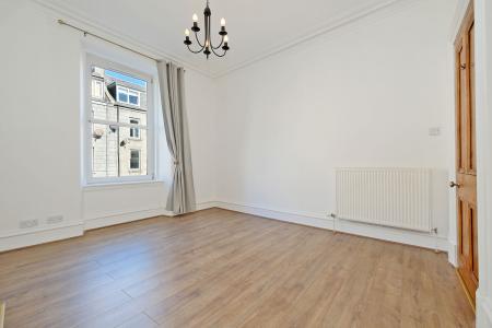 1 bedroom Flat for sale in Northfield Place, Rosemount, Aberdeen, AB25
