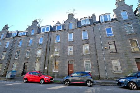 1 bedroom Flat for sale in Northfield Place, Rosemount, Aberdeen, AB25