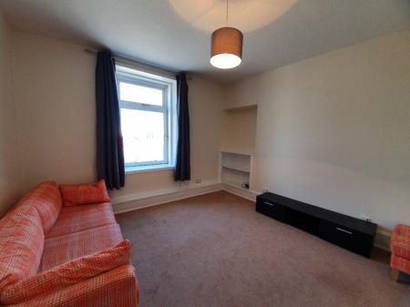 1 bedroom Flat to let in Sinclair Road, Torry, Aberdeen, AB11