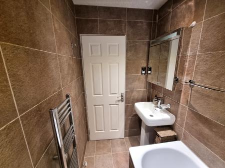 2 bedroom Flat to let in Diamond Street, The City Centre, Aberdeen, AB10