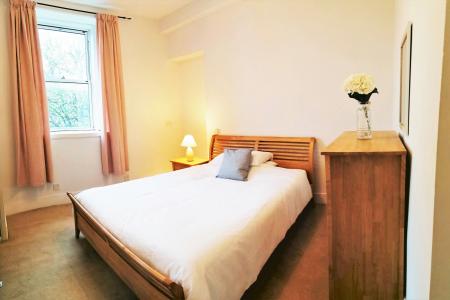 3 bedroom Flat to let in Summerfield Terrace, Aberdeen, AB24