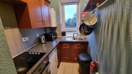 2 bedroom Flat to let in Orchard Place, Aberdeen, AB24