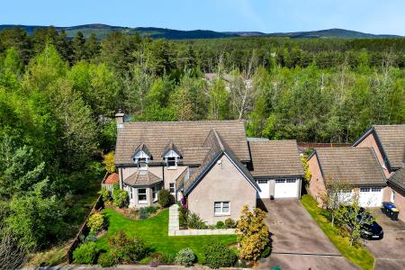 6 bedroom Detached house for sale in Willowtree Way, Banchory, AB31
