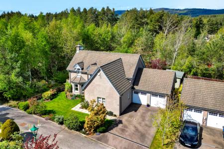 6 bedroom Detached house for sale in Willowtree Way, Banchory, AB31
