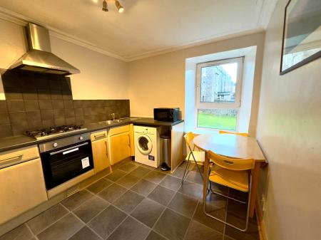 2 bedroom Flat to let in Crown Street, The City Centre, Aberdeen, AB11