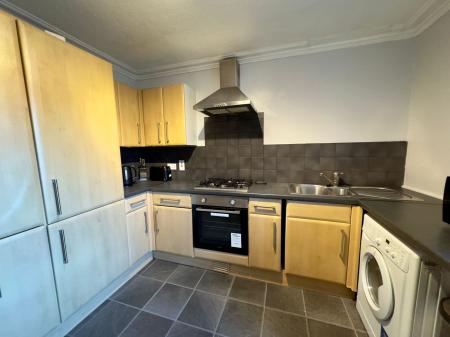 2 bedroom Flat to let in Crown Street, The City Centre, Aberdeen, AB11