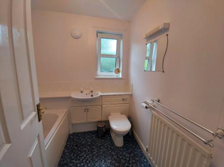 2 bedroom Flat to let in Ashgrove Avenue, Ashgrove, Aberdeen, AB25
