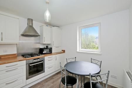 2 bedroom Flat for sale in Dee Village, Millburn Street, The City Centre, Aberdeen, AB11