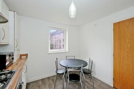 2 bedroom Flat for sale in Dee Village, Millburn Street, The City Centre, Aberdeen, AB11