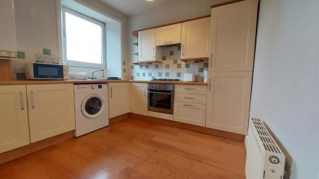 1 bedroom Flat to let in Merkland Road, Pittodrie, Aberdeen, AB24