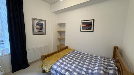 1 bedroom Flat to let in Wallfield Crescent, Rosemount, Aberdeen, AB25