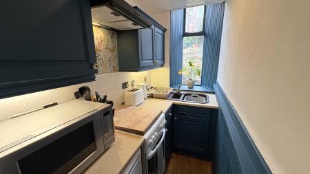 1 bedroom Flat to let in Wallfield Crescent, Rosemount, Aberdeen, AB25