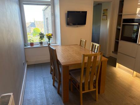 2 bedroom Flat to let in Hilton Street, Hilton, Aberdeen, AB24