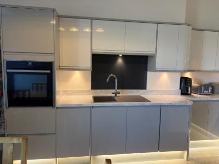2 bedroom Flat to let in Hilton Street, Hilton, Aberdeen, AB24