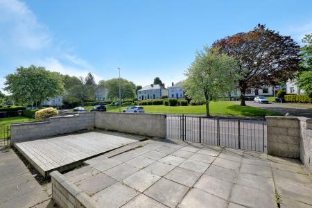 2 bedroom Ground floor maisonette for sale in Clifton Road, Hilton, Aberdeen, AB24
