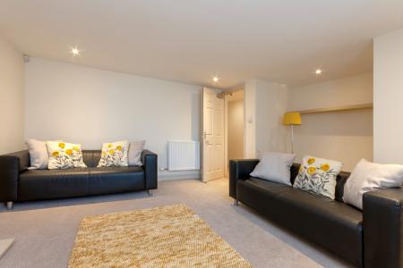 1 bedroom Flat to let in Holburn Street, The City Centre, Aberdeen, AB10