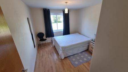 2 bedroom Flat to let in Beach Boulevard, The Beach, Aberdeen, AB24