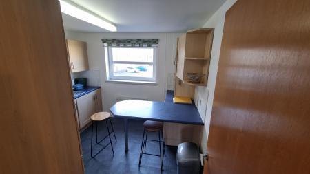 2 bedroom Flat to let in Beach Boulevard, The Beach, Aberdeen, AB24