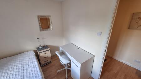 2 bedroom Flat to let in Beach Boulevard, The Beach, Aberdeen, AB24