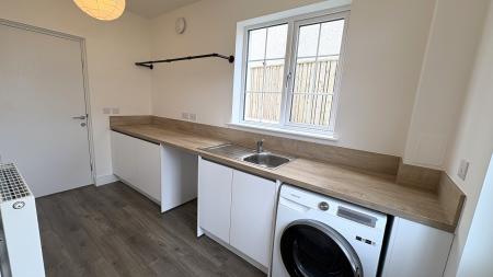5 bedroom Detached house to let in Milltimber Gardens South, Milltimber, Aberdeen, AB13