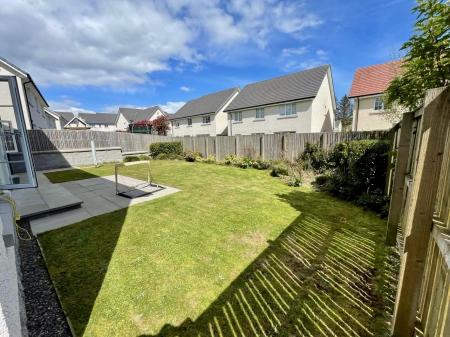 5 bedroom Detached house to let in Milltimber Gardens South, Milltimber, Aberdeen, AB13
