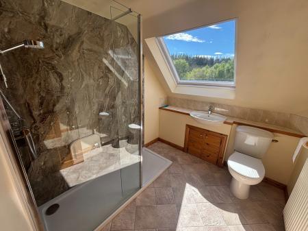 4 bedroom Detached house to let in Inchmarlo, Banchory, AB31
