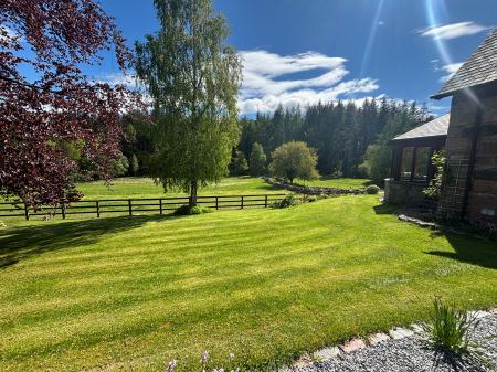 4 bedroom Detached house to let in Inchmarlo, Banchory, AB31