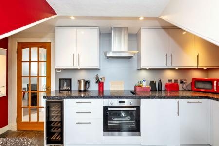 1 bedroom Flat for sale in High Street, Banchory, AB31