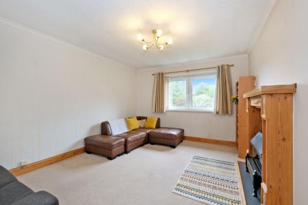2 bedroom Flat for sale in Carnie Drive, Ashgrove, Aberdeen, AB25
