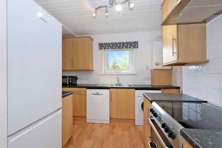 2 bedroom Flat for sale in Carnie Drive, Ashgrove, Aberdeen, AB25