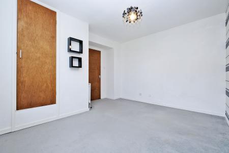 2 bedroom Flat for sale in 100, Golf Road, The Beach, Aberdeen, AB24