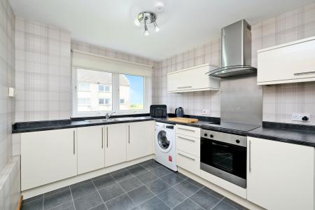 2 bedroom Flat for sale in 100, Golf Road, The Beach, Aberdeen, AB24