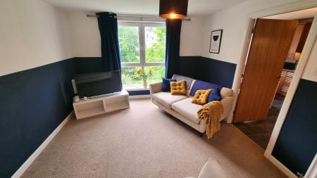 2 bedroom Flat to let in Dee Village, The City Centre, Aberdeen, AB11