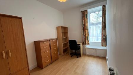 2 bedroom Flat to let in Queen Street, Inverurie, AB51