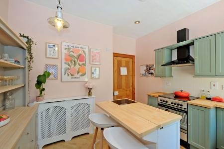 2 bedroom Flat for sale in University Road, Old Aberdeen, Aberdeen, AB24