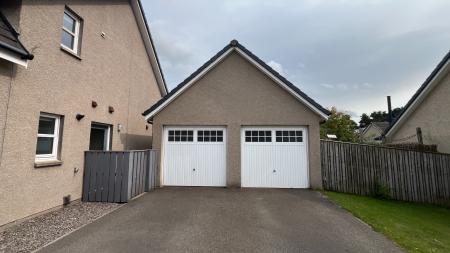 6 bedroom Detached house to let in Pine Tree Road, Banchory, AB31