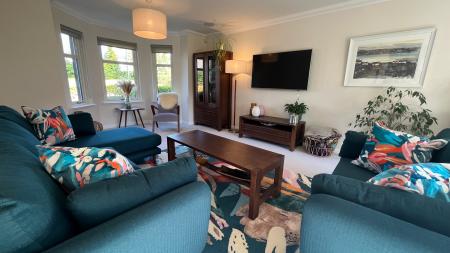6 bedroom Detached house to let in Pine Tree Road, Banchory, AB31
