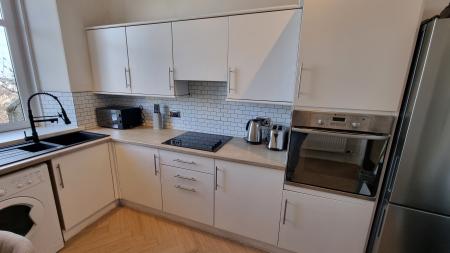 2 bedroom Flat to let in Rosemount Place, Rosemount, Aberdeen, AB25