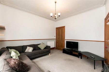1 bedroom Flat to let in Rosemount Place, Rosemount, Aberdeen, AB25