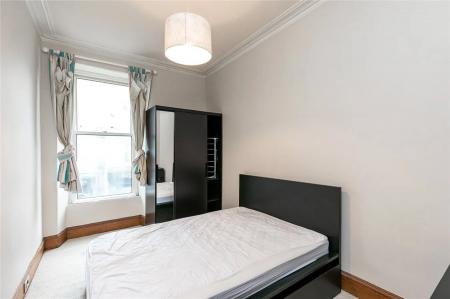 1 bedroom Flat to let in Rosemount Place, Rosemount, Aberdeen, AB25